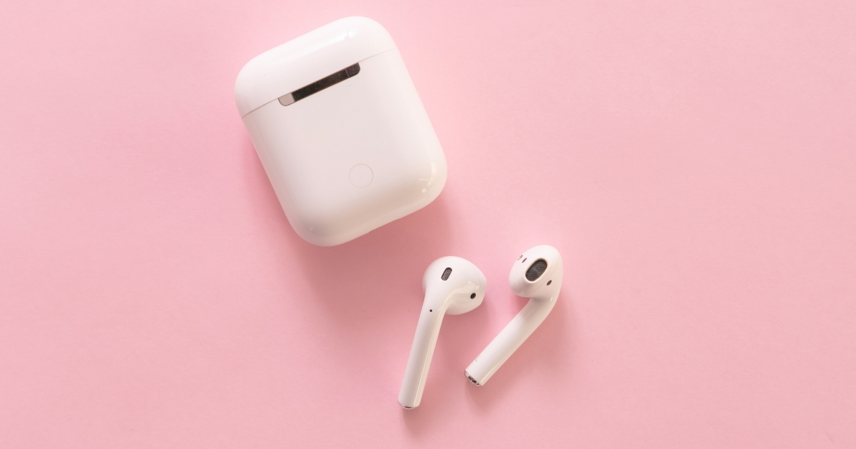 why is only one airpod working — supporting image 2